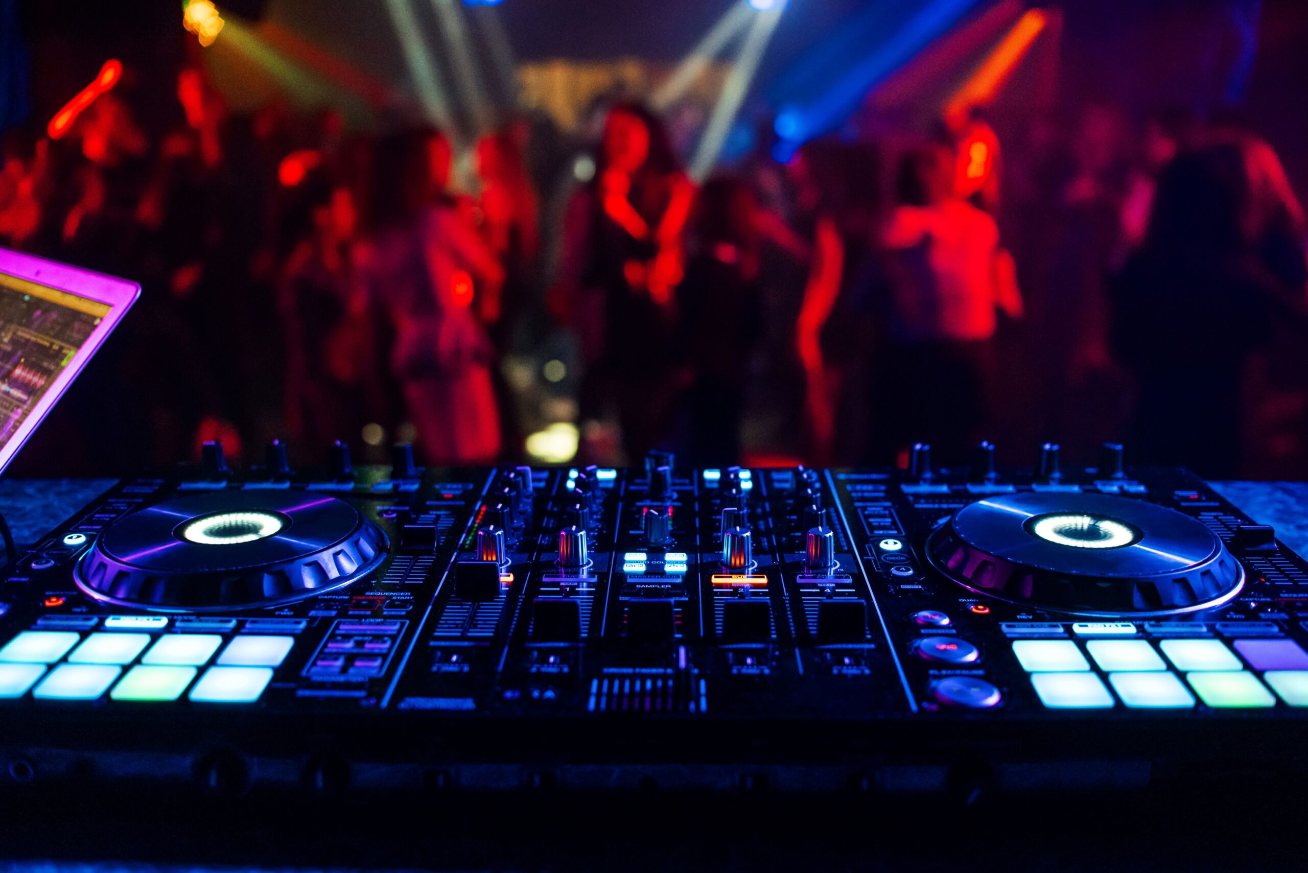 DJ buchen Berlin_Party_in_Berlin